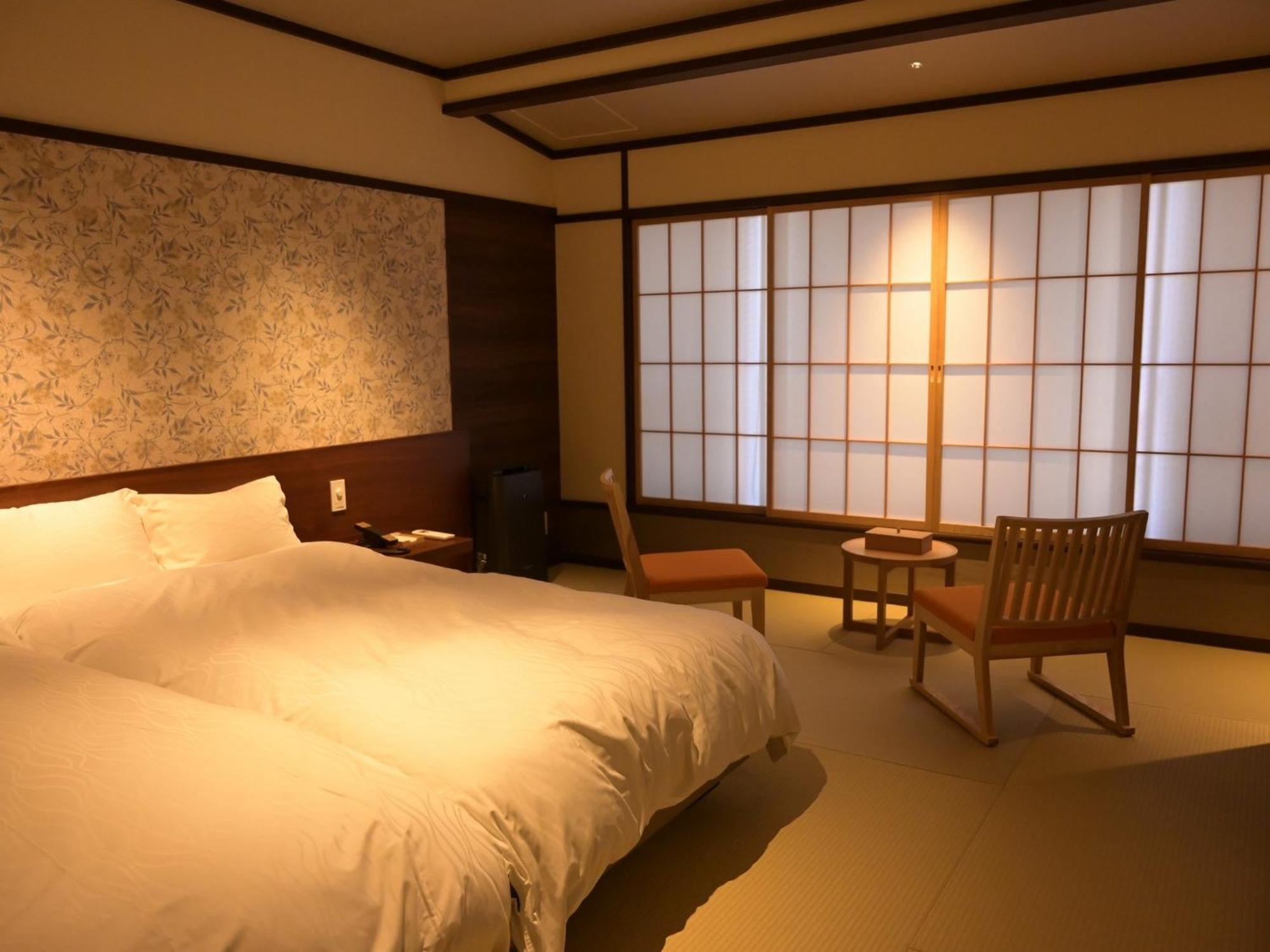 Akaishiya 城崎温泉旅館 赤石屋 Тоёока Экстерьер фото